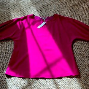 NWT Trina Turk Sussuro Crepe Top
